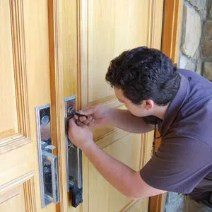 Super Locksmith Service Brookhaven, PA 610-589-3070 - house-locksmith